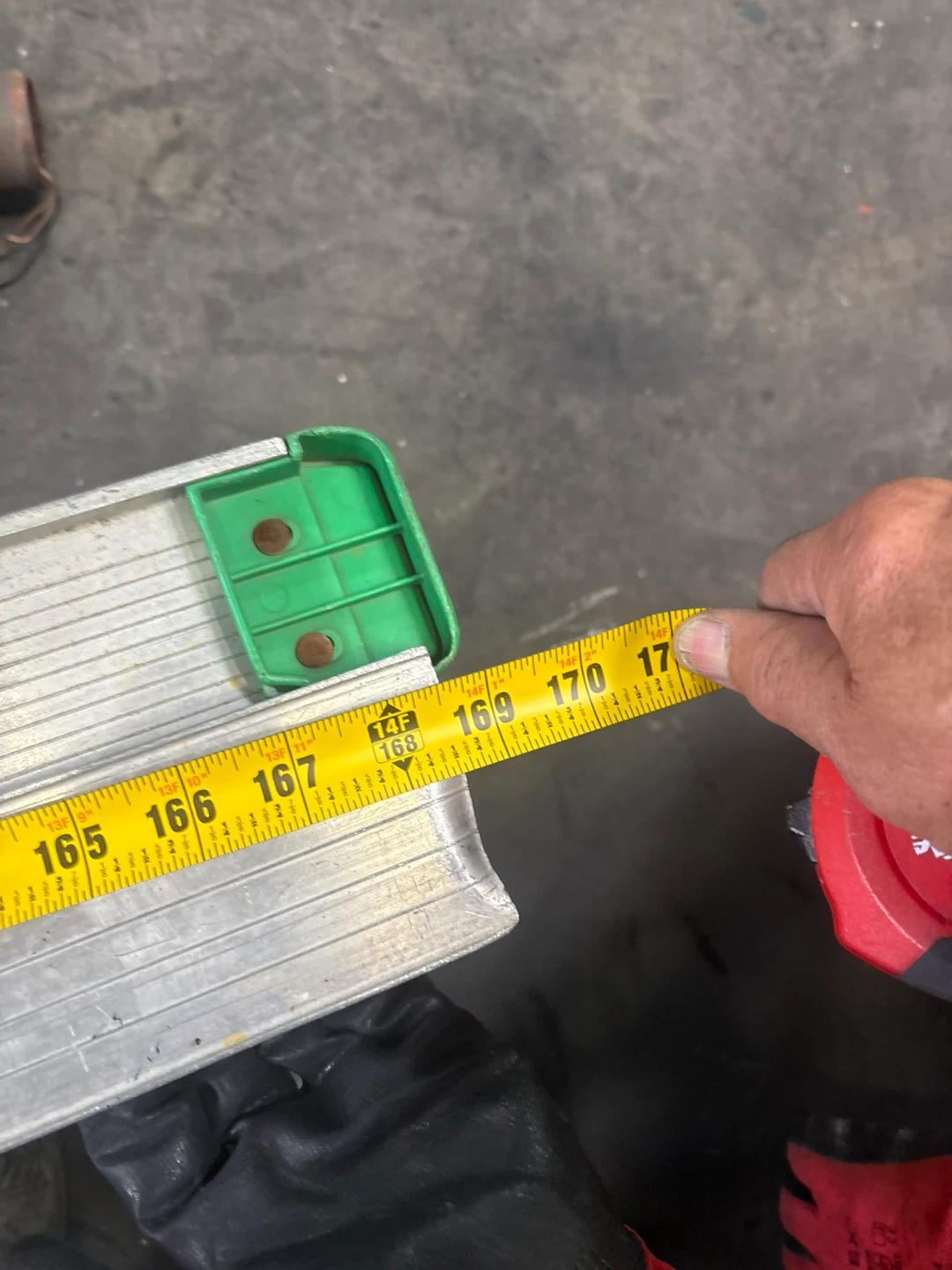 Aluminum Ladder - 24 Feet - photo 2