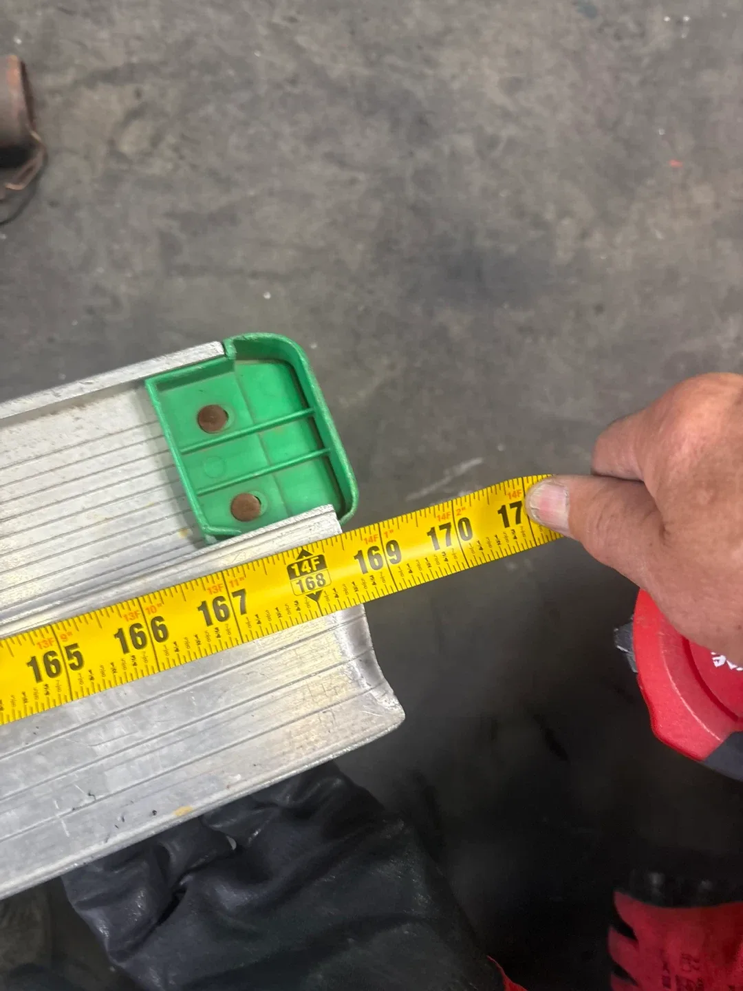 Aluminum Ladder - 24 Feet image indicator(2)