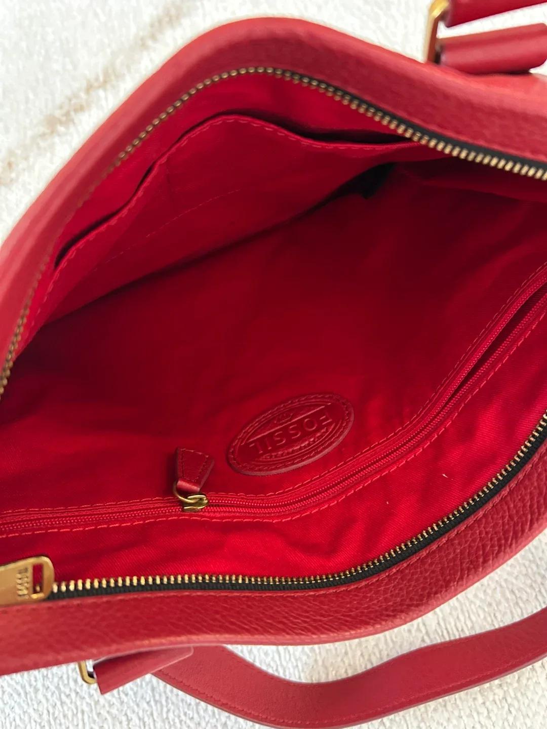 Fossil Red Leather Tote Bag image indicator(3)