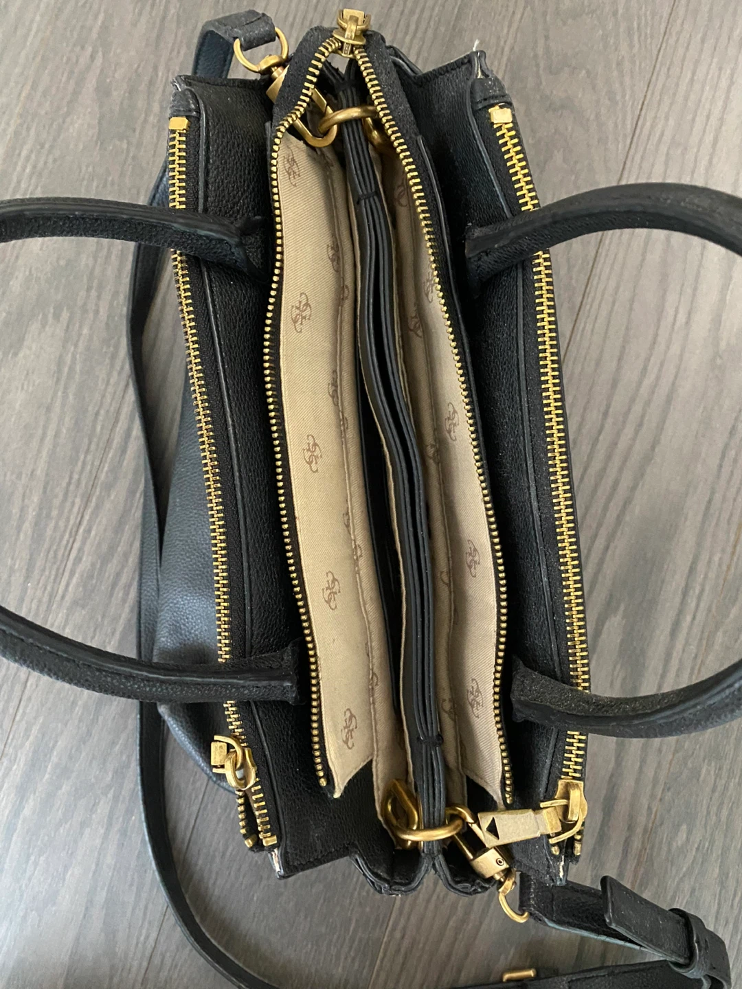 Guess Black handbag - photo 2