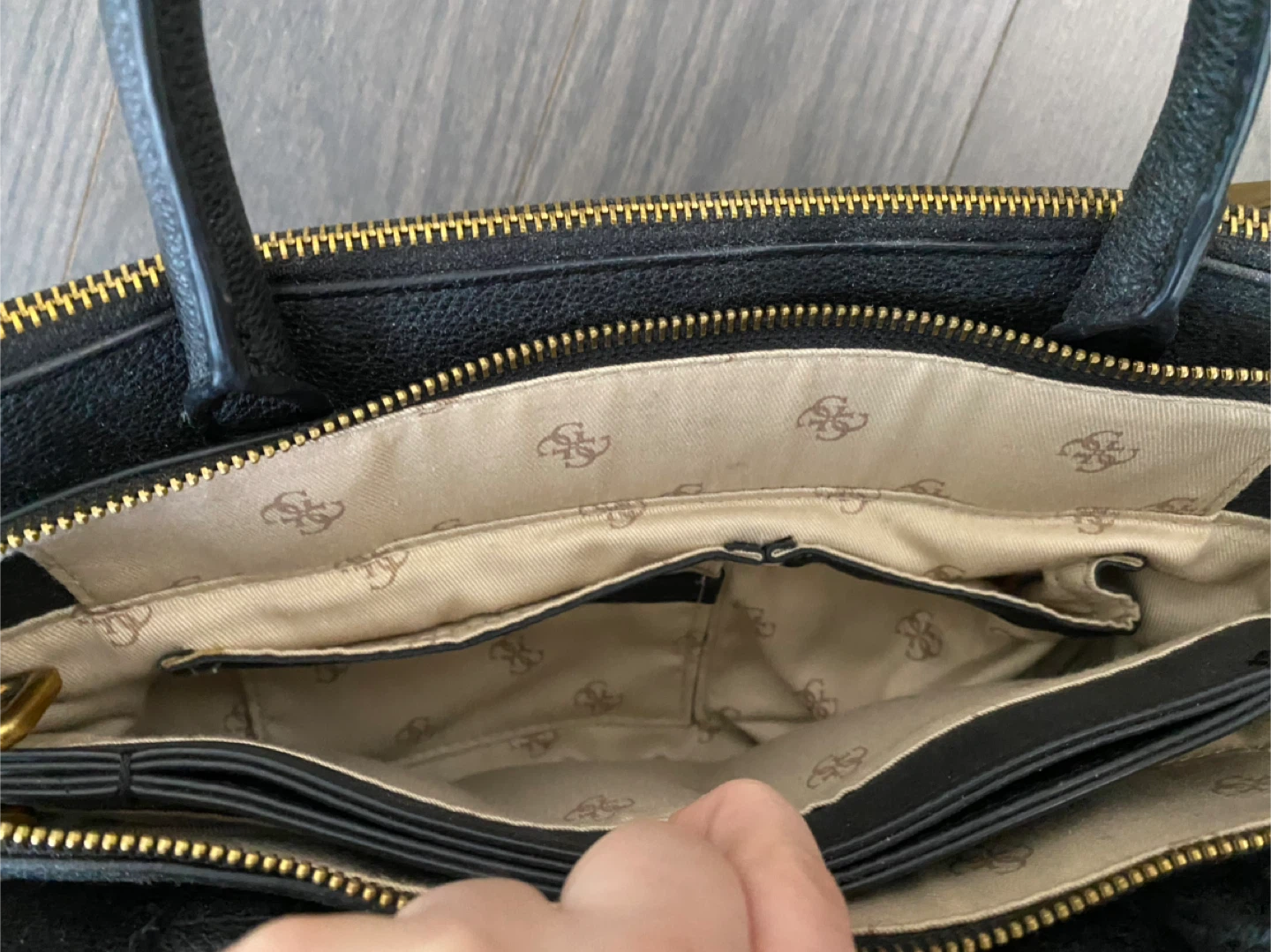Guess Black handbag - photo 4