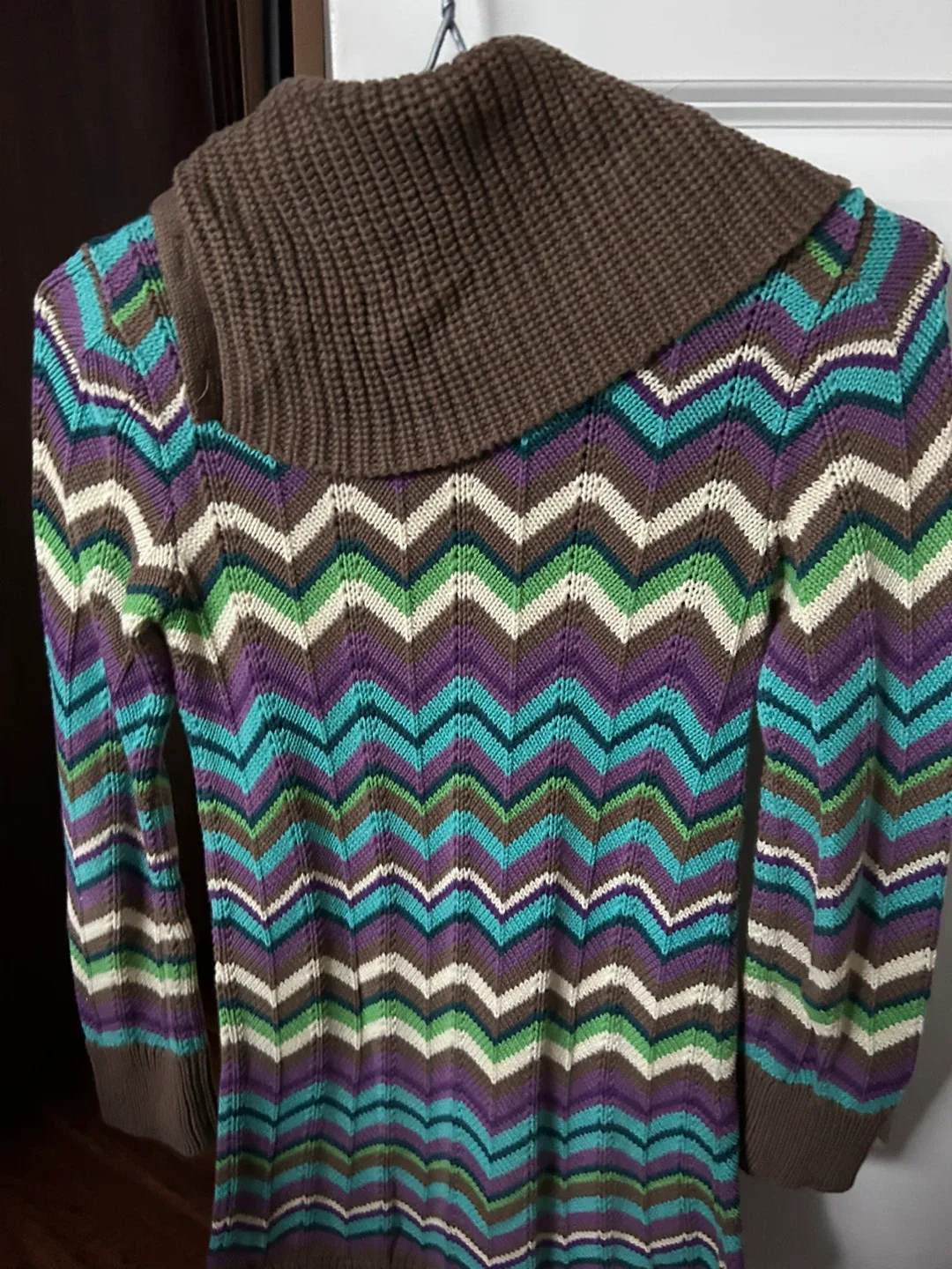 Gap Kids Chevron Knit Sweater - Size M image indicator(5)
