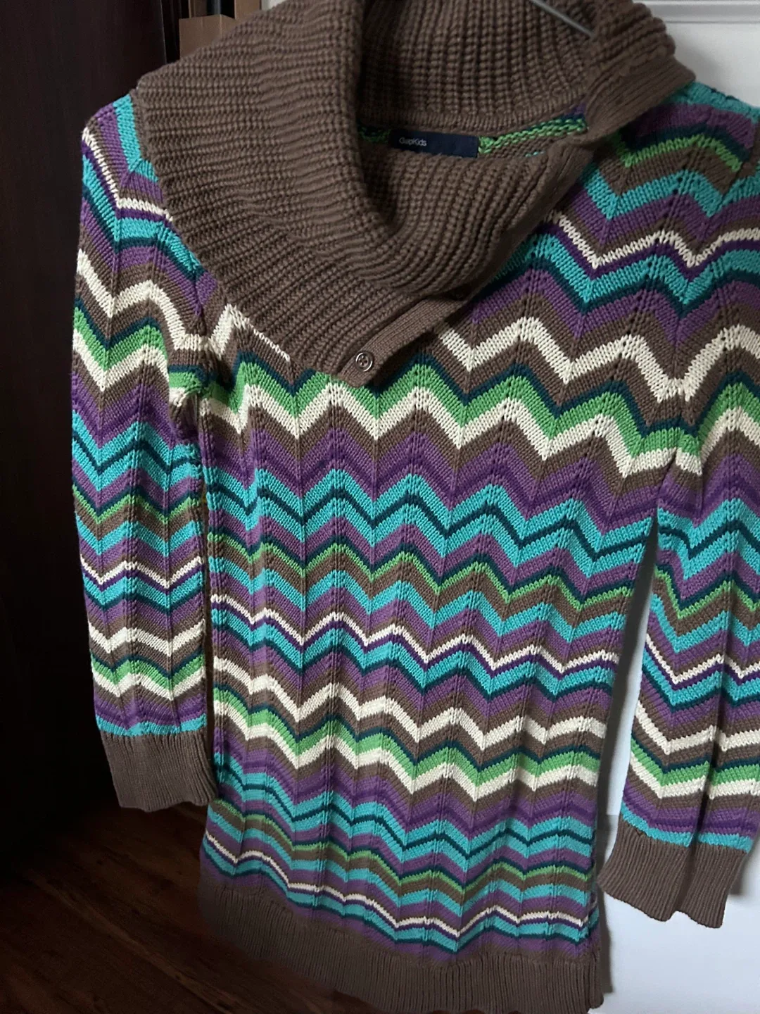 Gap Kids Chevron Knit Sweater - Size M image indicator(3)