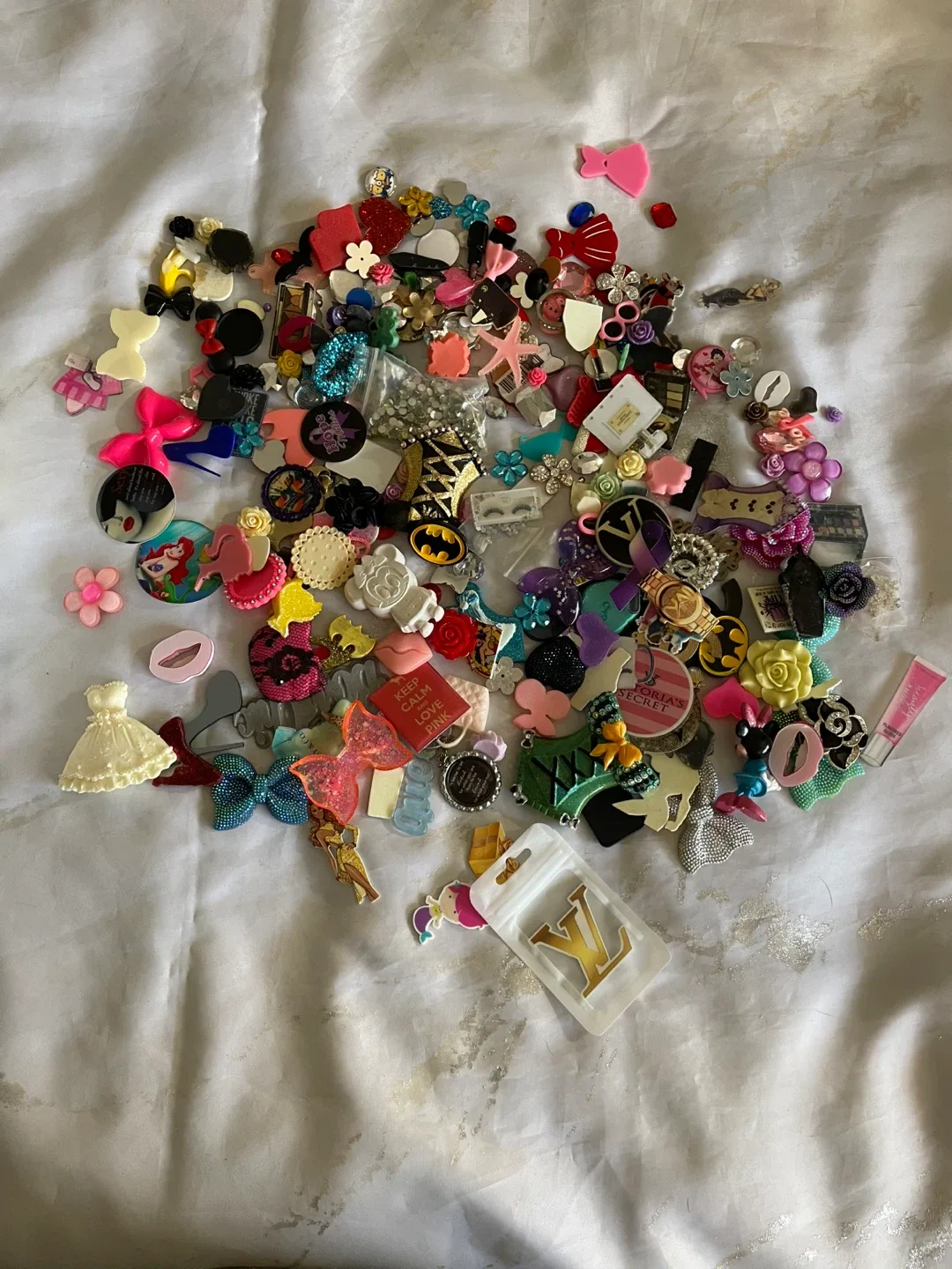 🥕Assorted Charms & Accessories image indicator(2)