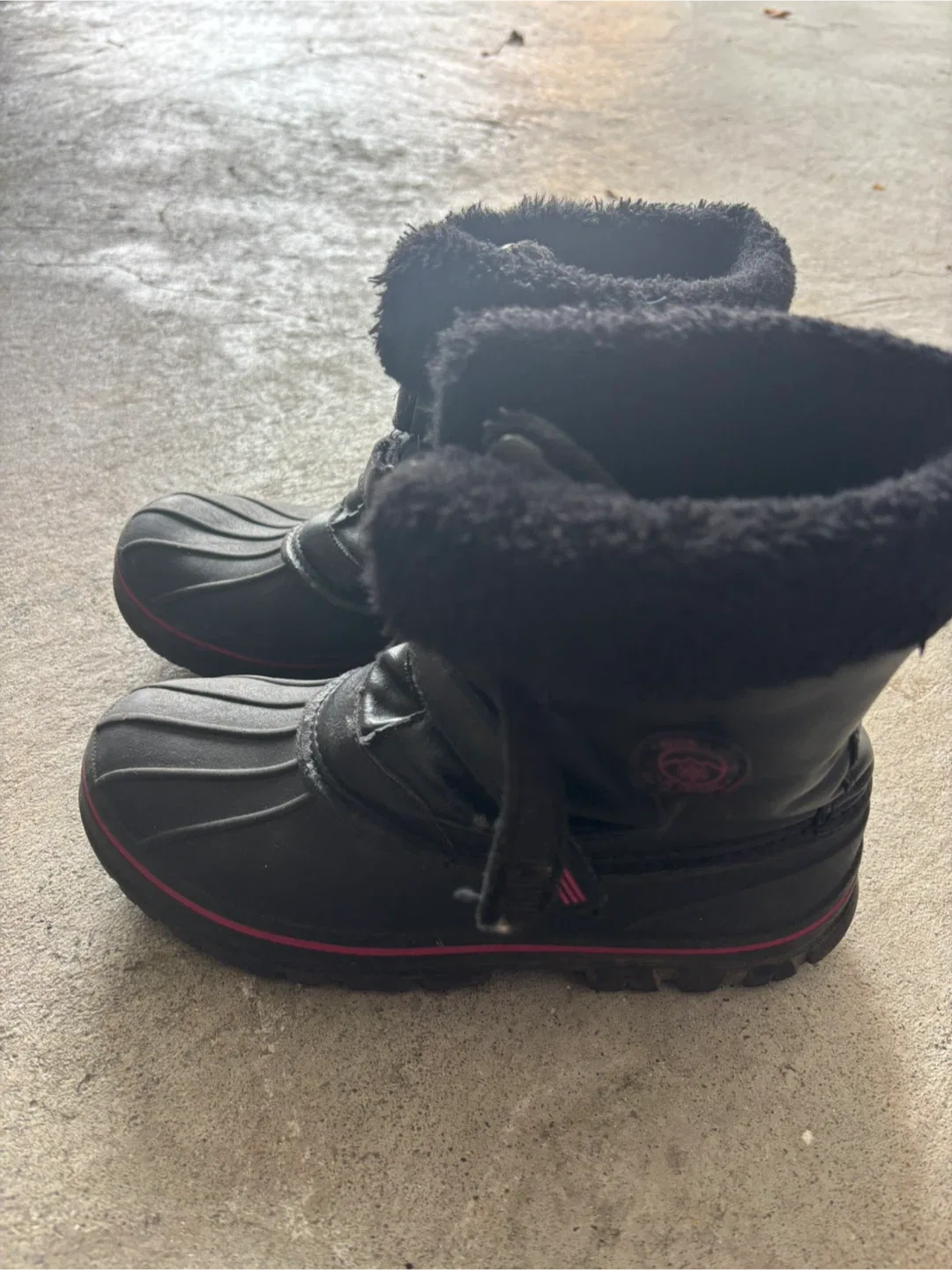 Joe Fresh Black Winter Boots - Size 5 image indicator(2)