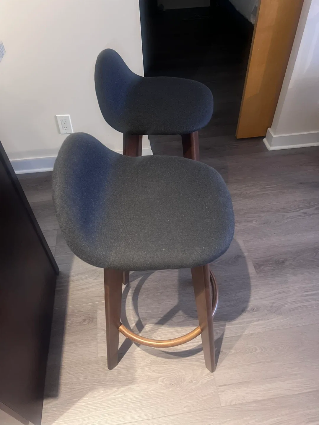 Set of 2 Black Bar Stools image indicator(2)