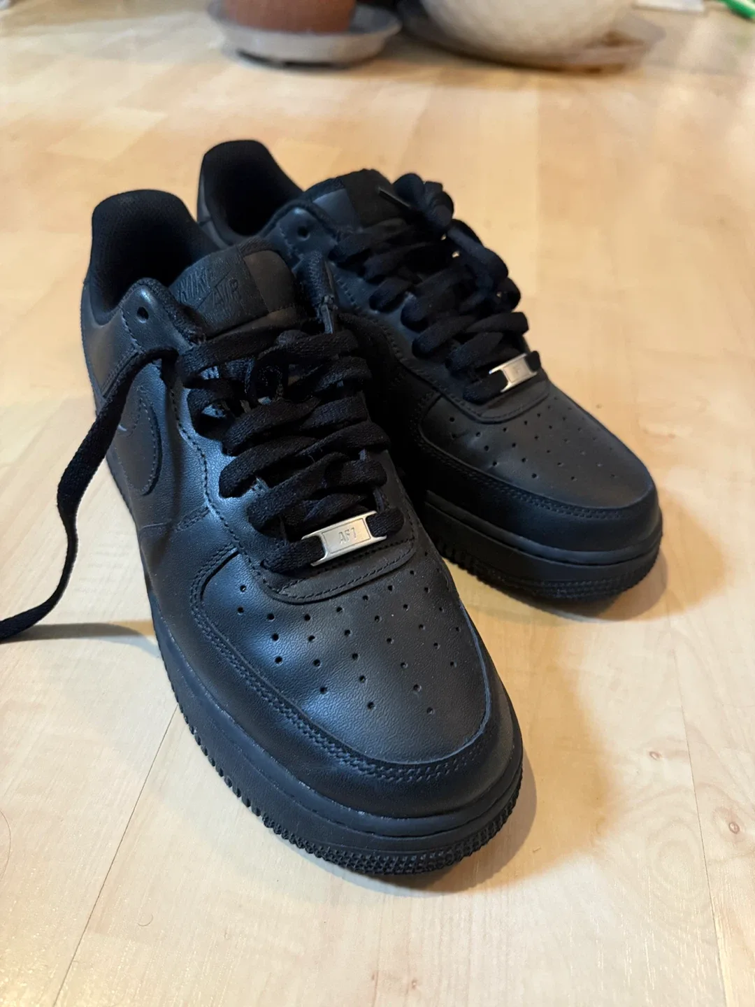 BRAND NEW Nike Air Force 1 Black Sneakers image indicator(2)