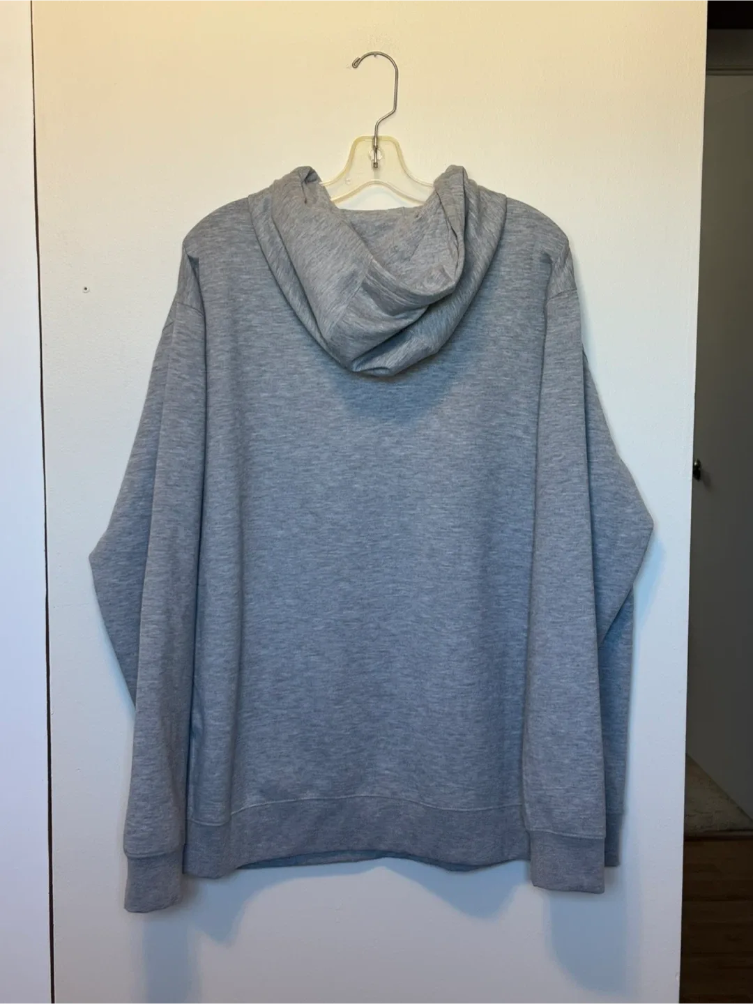 Like New Fila Grey Hoodie - Men’s XXL image indicator(4)