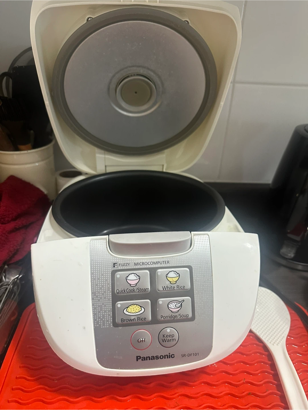 Panasonic SR-DF101 Fuzzy Microcomputer Rice Cooker - photo 2