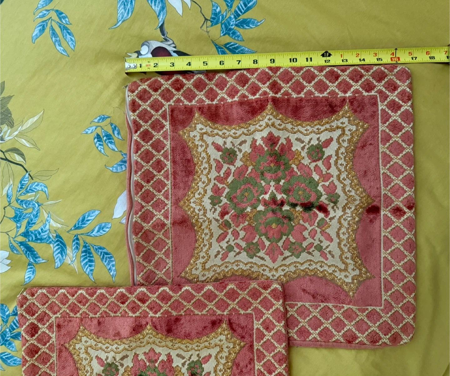 Decorative Pillow Cover Set - Floral Design - photo 2