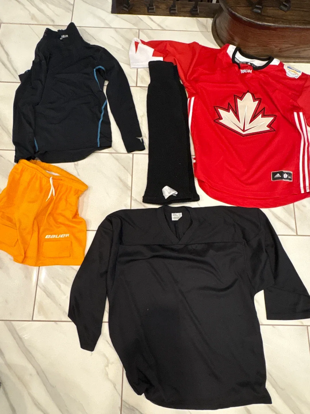 Bauer Hockey Gear - Jr. L/G & M/M image indicator(10)