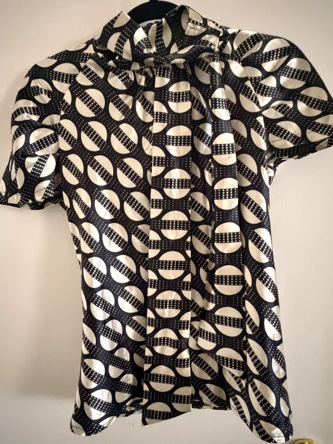 Black & White Patterned Blouse - photo 2