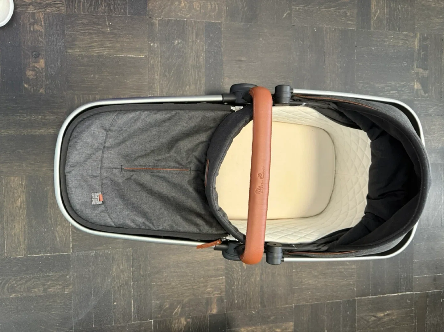 Silver Cross Bassinet image indicator(2)