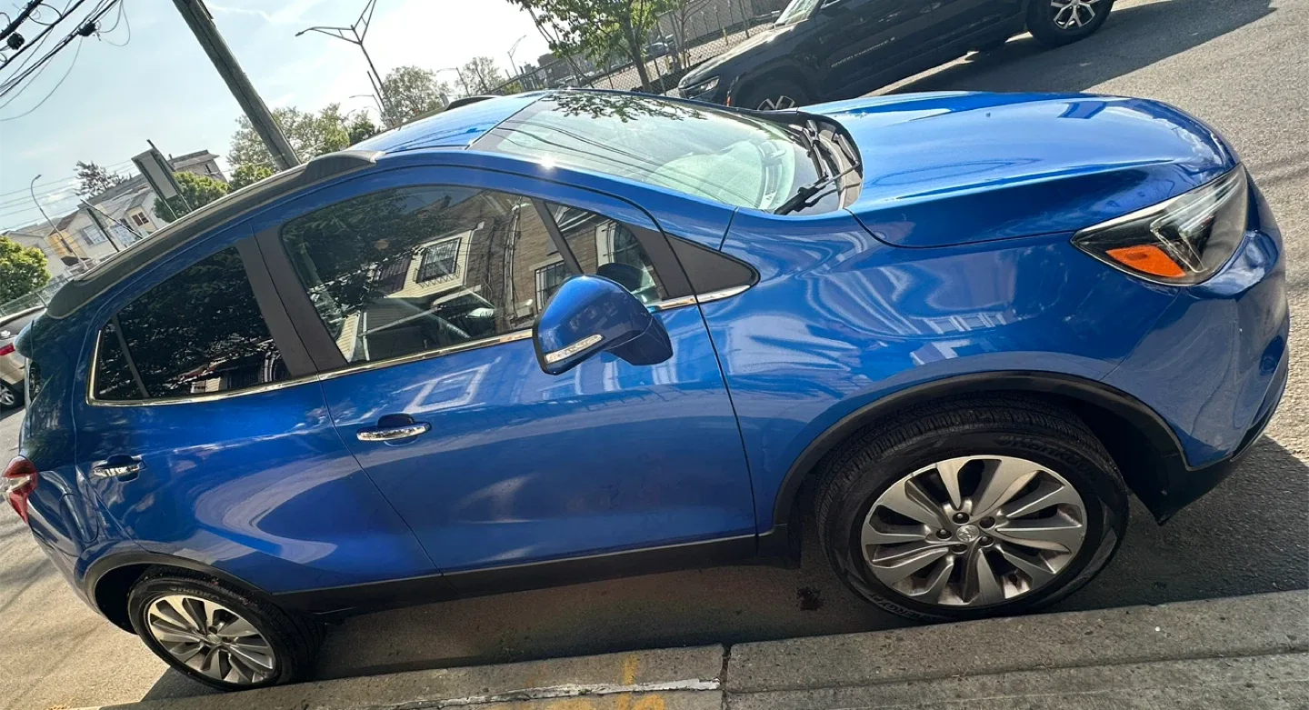 2017 Buick Encore SUV - Blue image indicator(8)