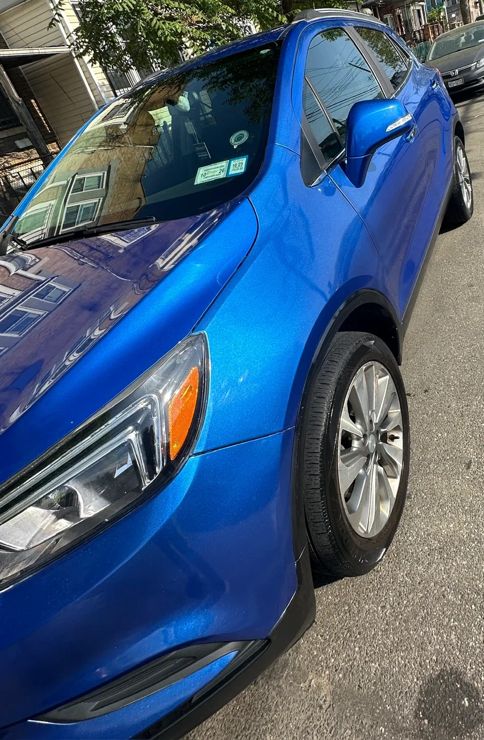 2017 Buick Encore SUV - Blue image indicator(9)