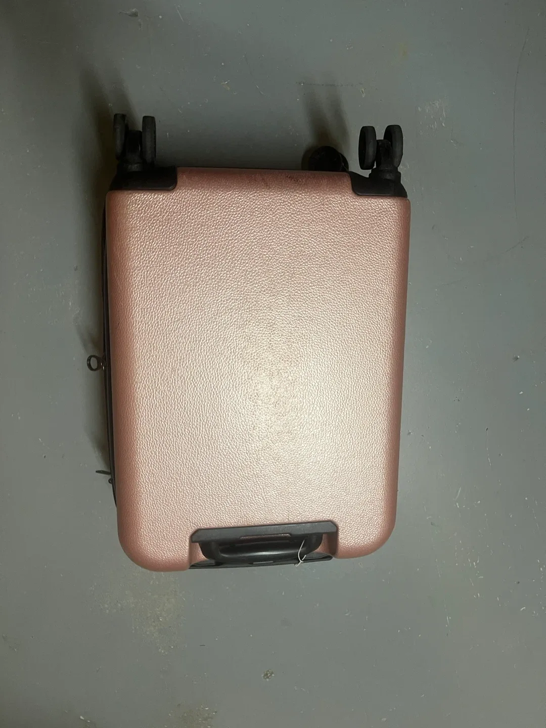 Bugatti Milano 20" Rose Gold Carry-On Suitcase image indicator(4)