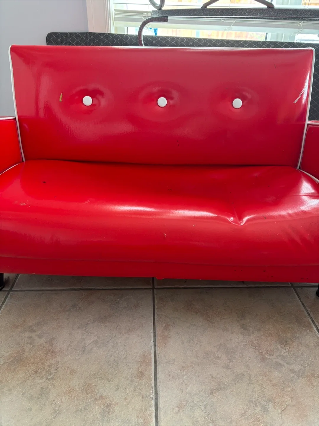 Red Vinyl Retro Style Sofa/pet bed image indicator(2)
