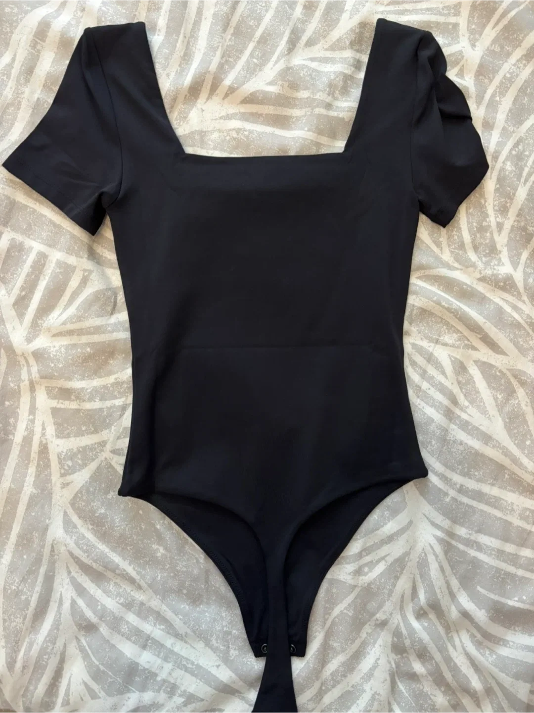 Aritzia Contour Black Bodysuit - Size XS image indicator(3)