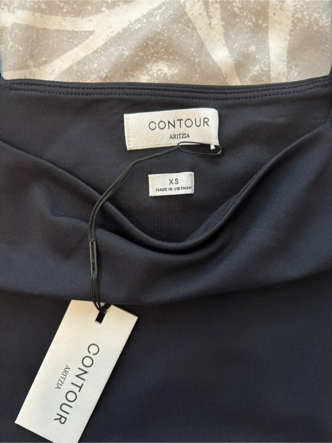 Aritzia Contour Black Bodysuit - Size XS image indicator(2)