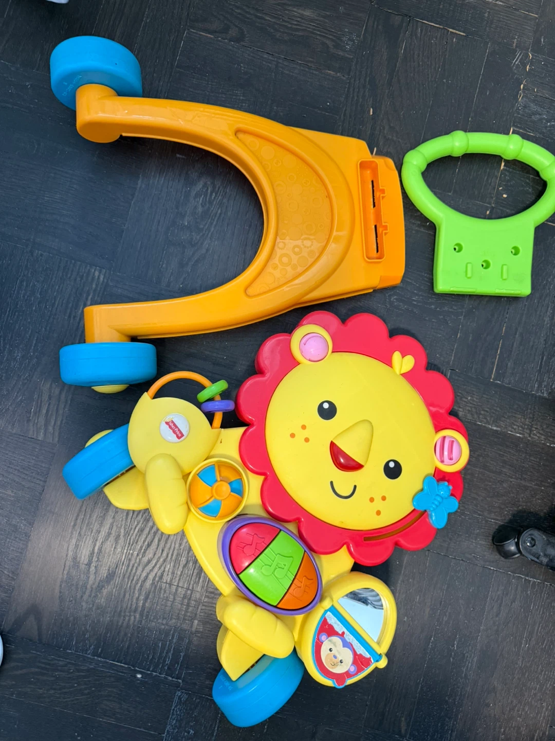 Fisher-Price Lion Walker - Great Condition! - photo 2