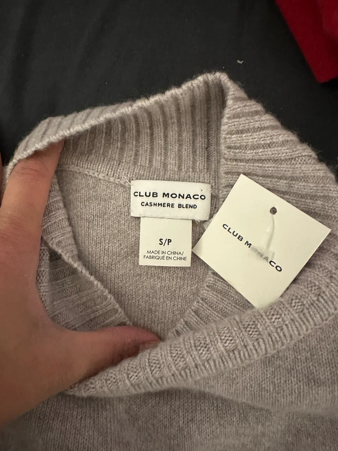 Club Monaco Cashmere Blend Sweater - Size S image indicator(3)