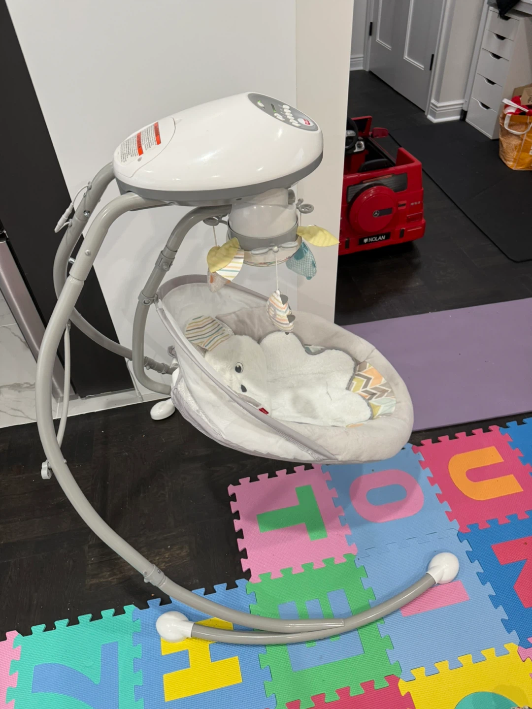 Fisher-Price Cradle 'n Swing - Dual Motion - photo 2