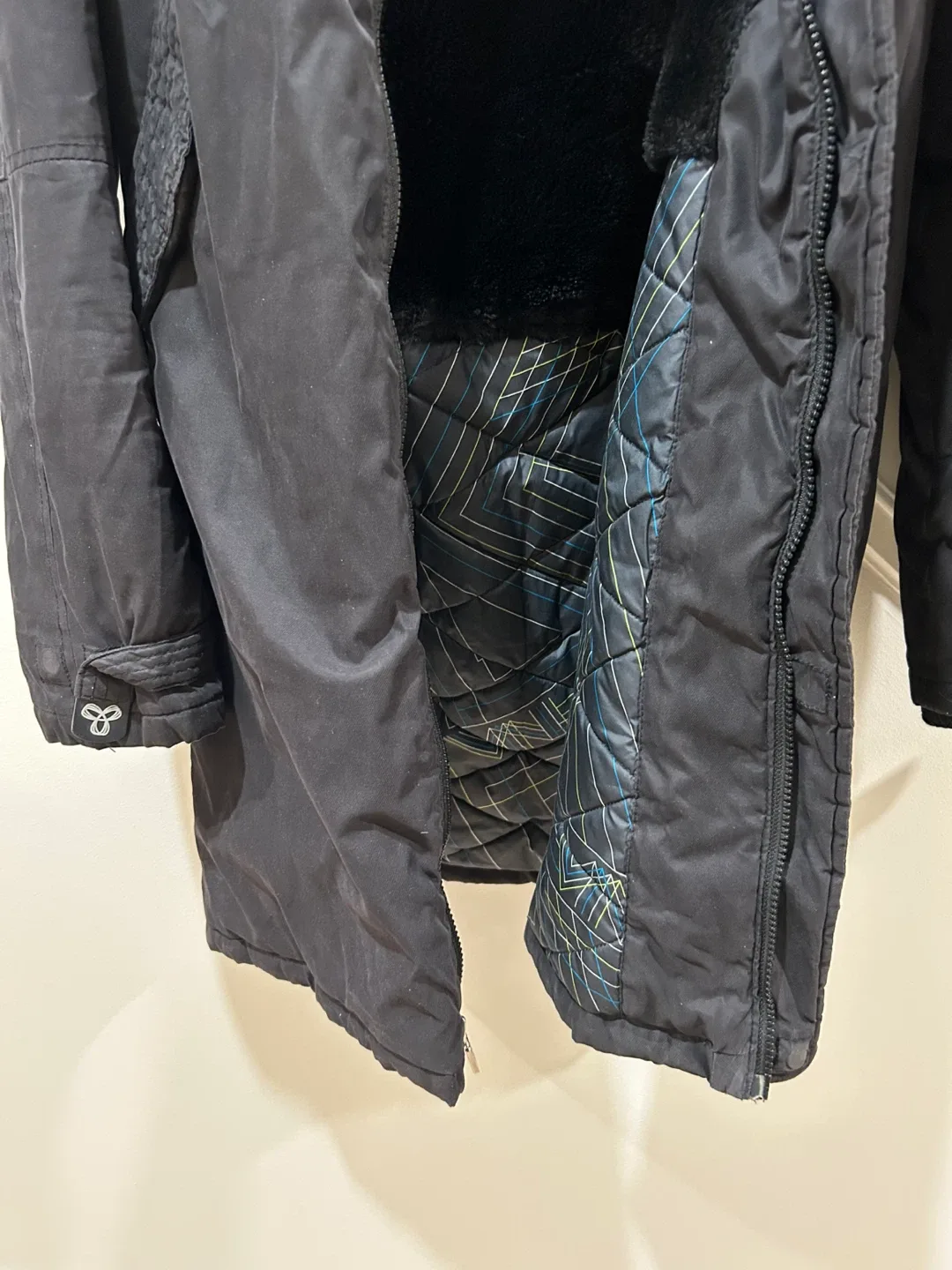 TNA Black Winter Jacket image indicator(3)