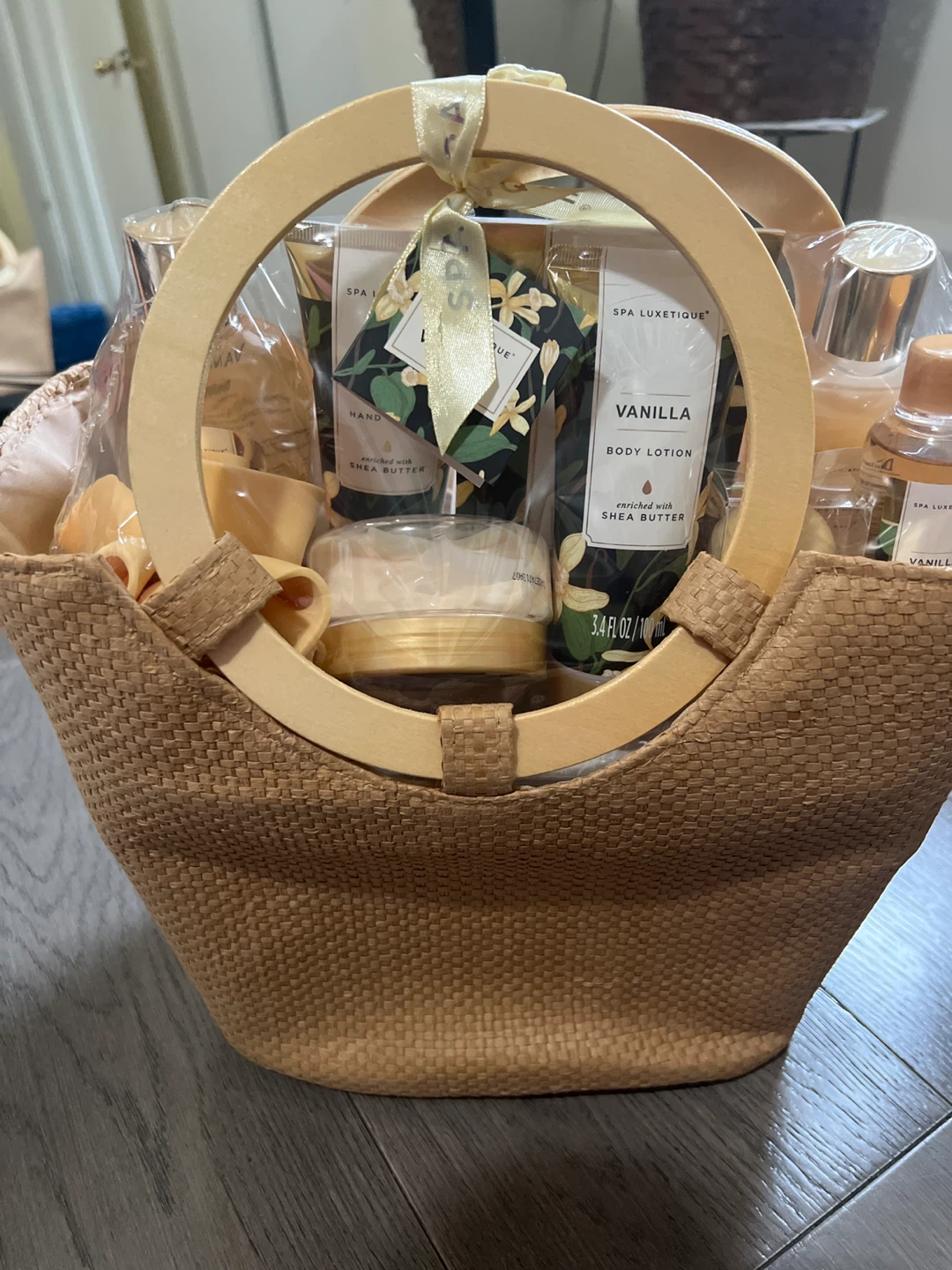 Spa Luxetique Vanilla Body Lotion Set