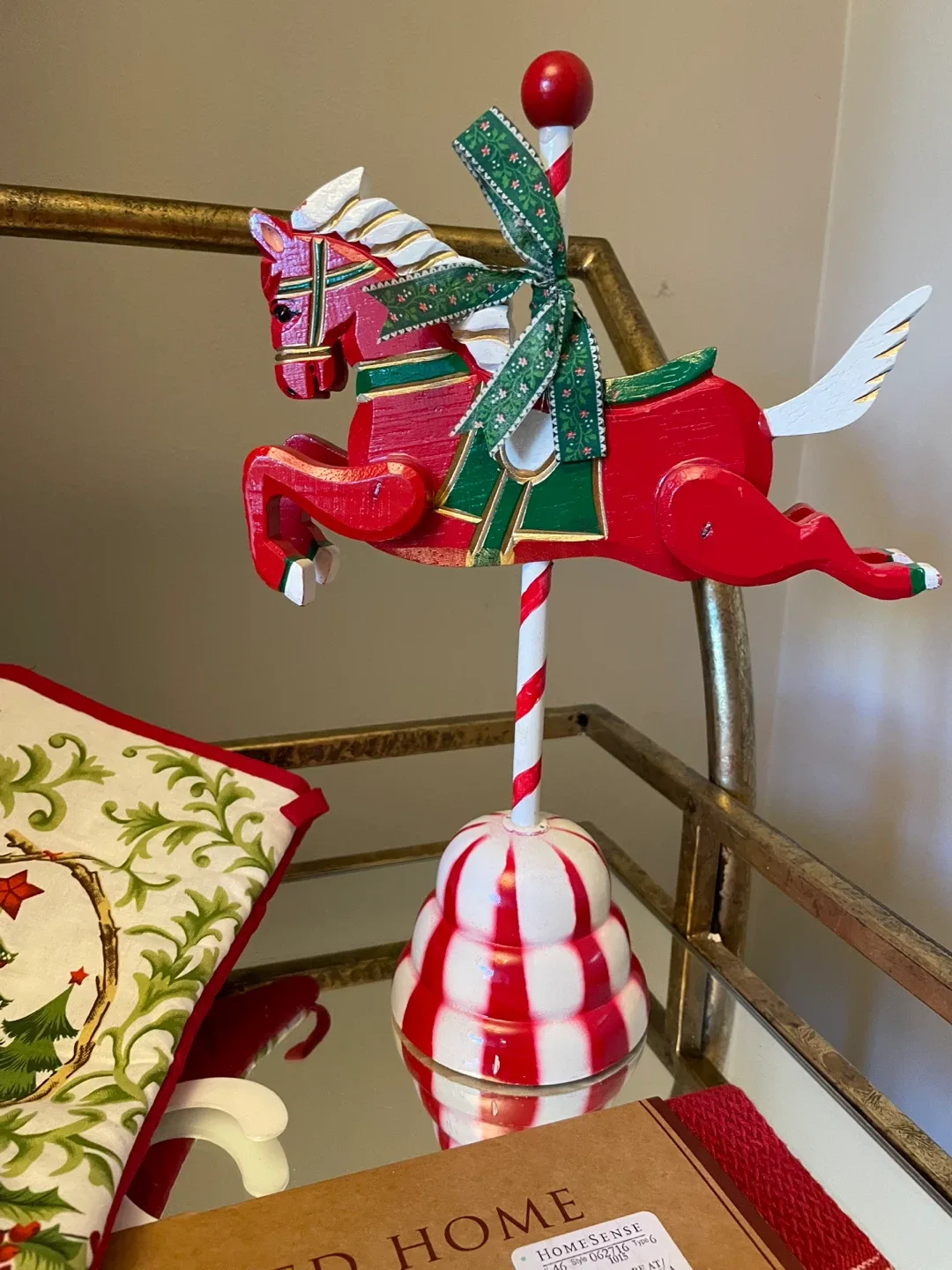 Christmas Oven Mitts & Table Runner image indicator(3)