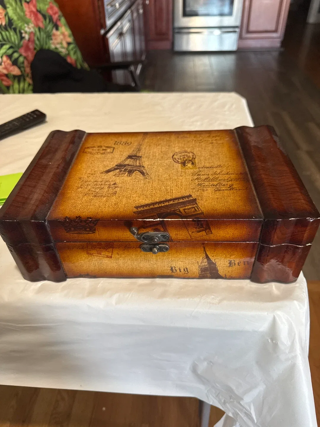 Decorative Wooden Storage Box thumbnail