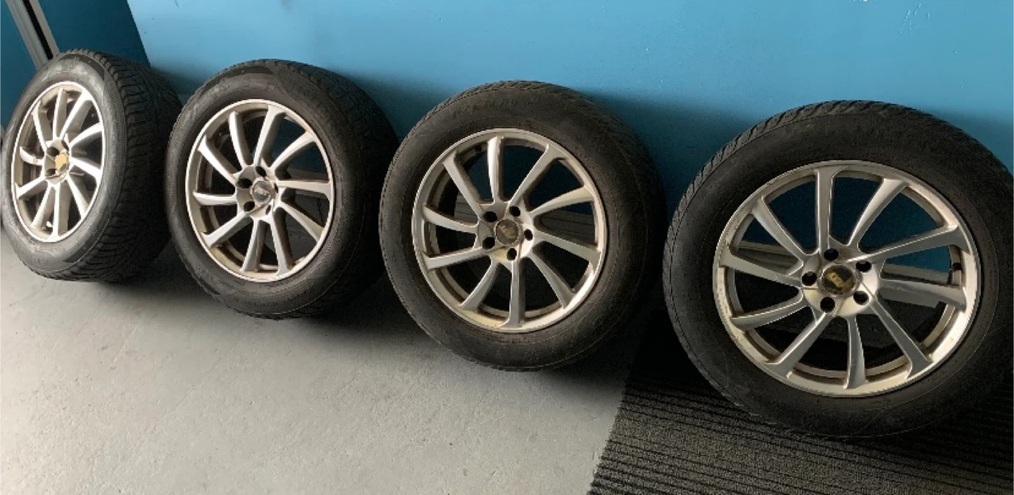 Set of 4 Rims & Tires235/60R18 - photo 2
