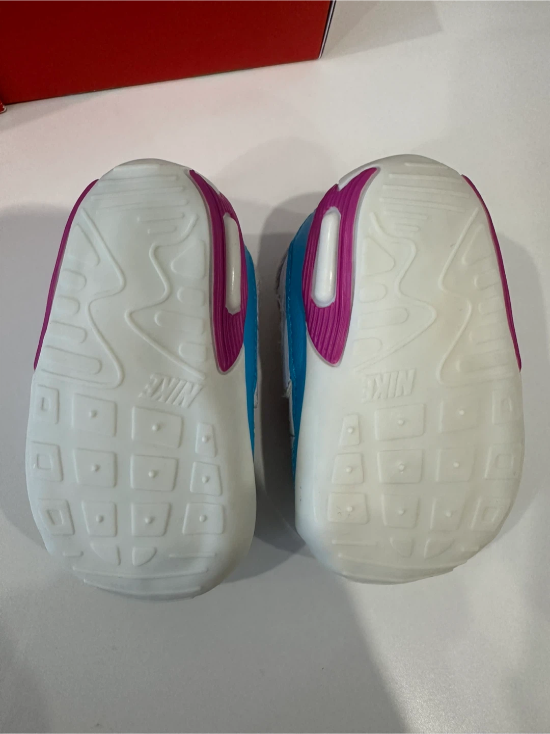 Nike Max 90 Crib (CB) Baby Shoes - Size 2c - photo 4