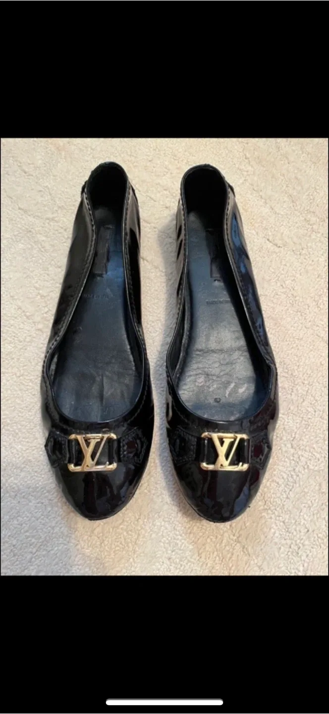 Authentic Louis Vuitton Black Patent Leather Ballet Flats thumbnail