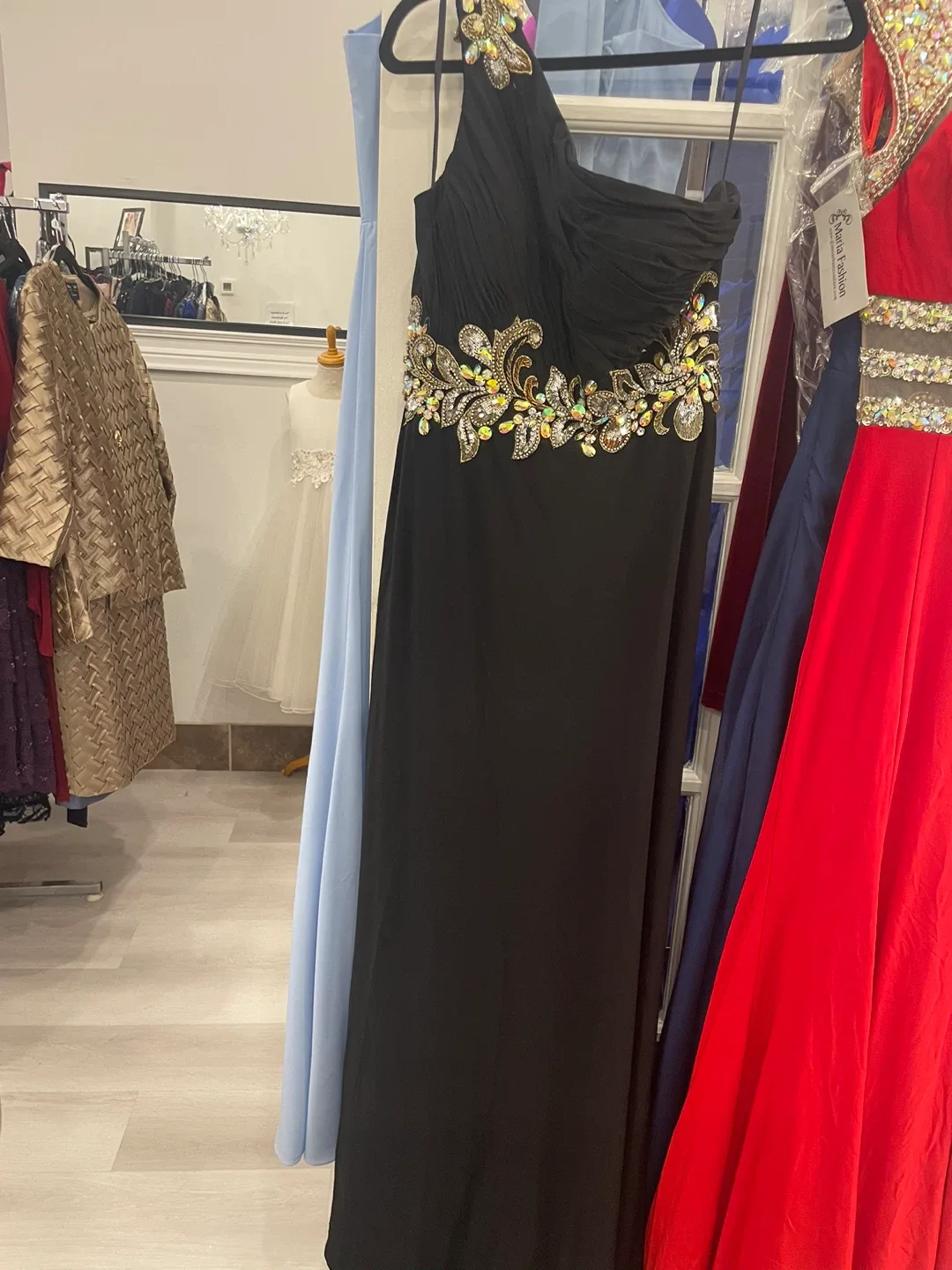 Black One-Shoulder Evening Gown