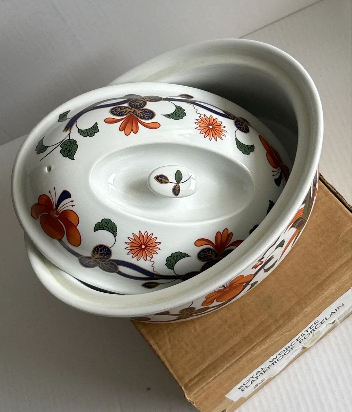 Vintage Royal Worcester Flameproof Porcelain Oval Deep Casserole image indicator(4)