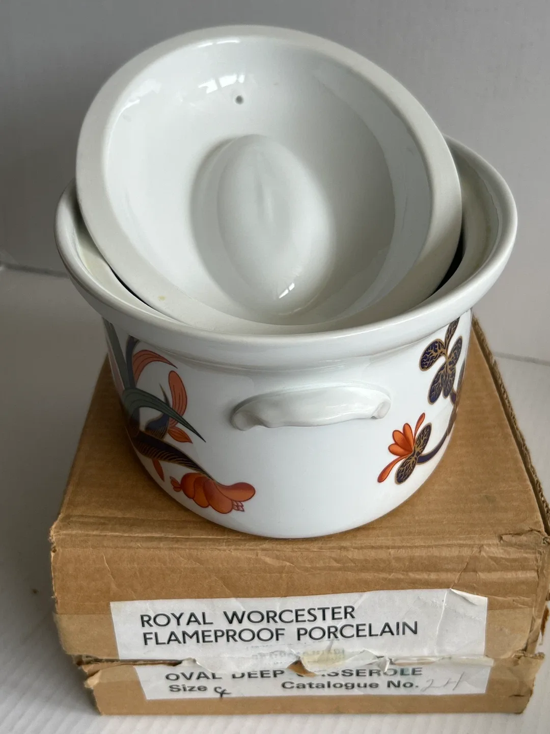 Vintage Royal Worcester Flameproof Porcelain Oval Deep Casserole image indicator(6)