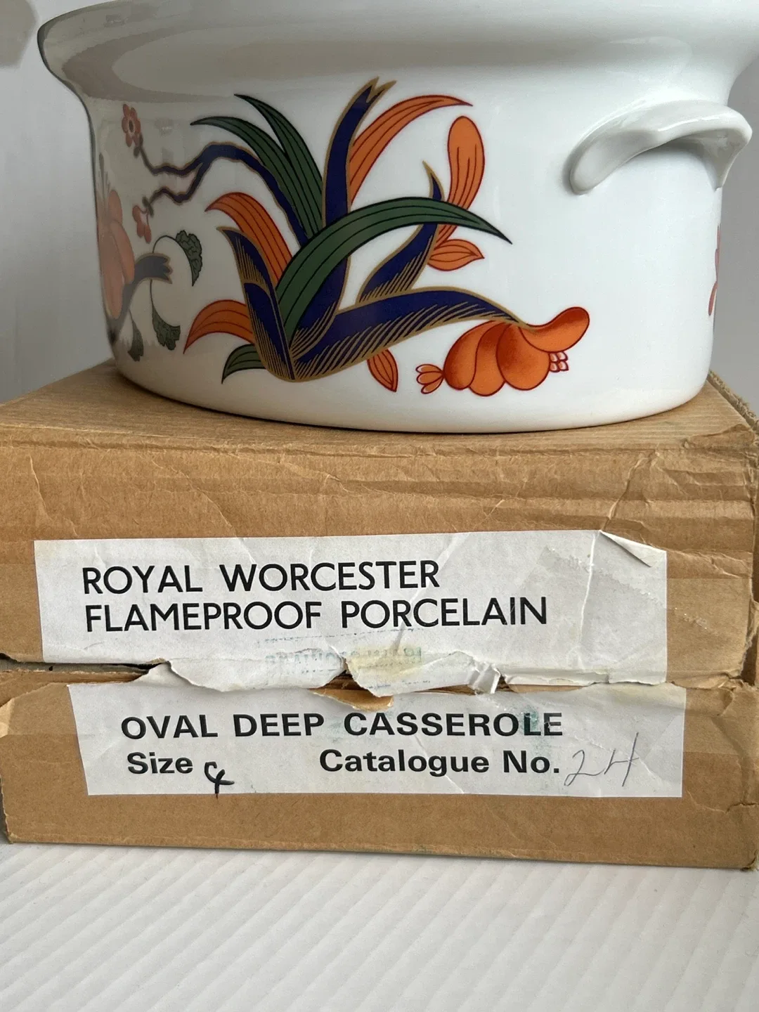 Vintage Royal Worcester Flameproof Porcelain Oval Deep Casserole image indicator(8)