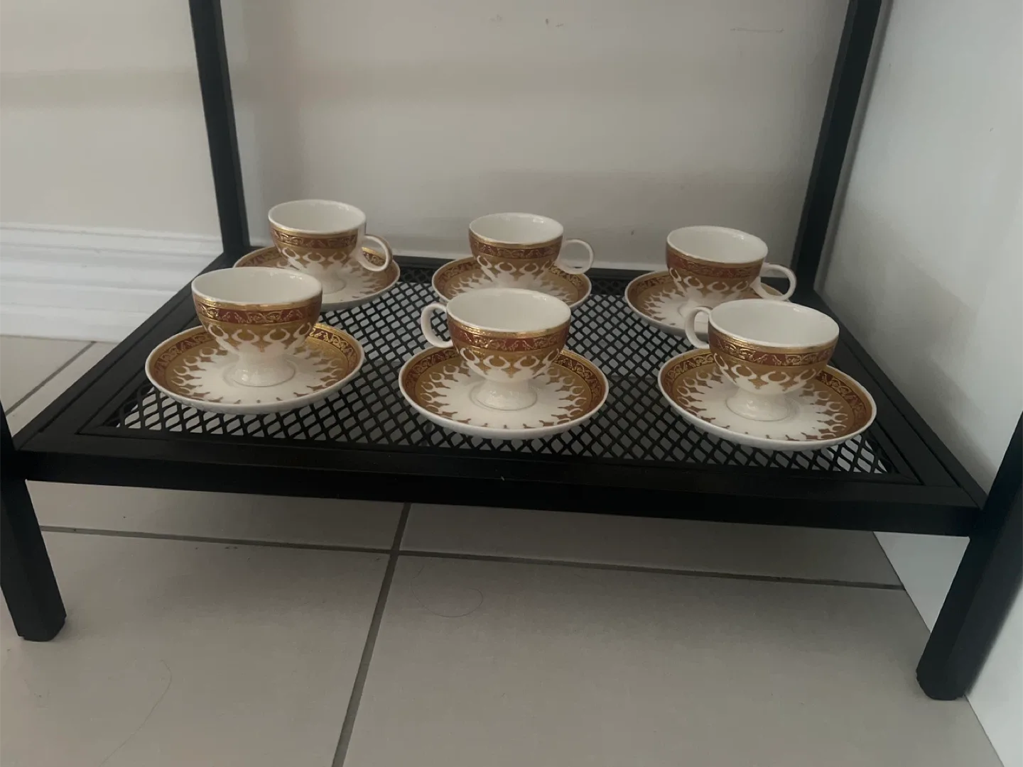 Vintage Tea Cup and Saucer Set - 6 Pieces image indicator(2)