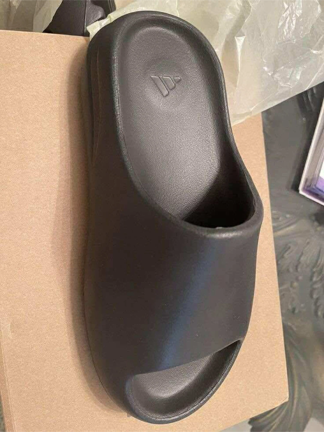 Adidas Yeezy Slide Onyx - Size 12 - photo 2