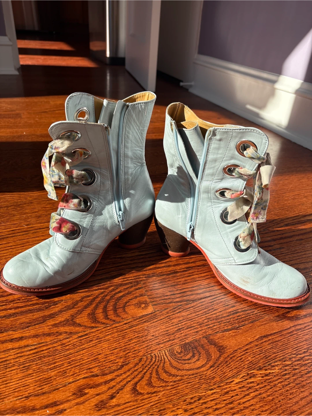 FLUEVOG Leather Ankle Boots - Size 8.5/9 - photo 5
