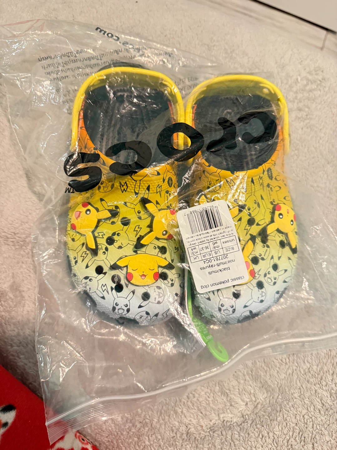 New Crocs Classic Pokemon Clog, Size W6