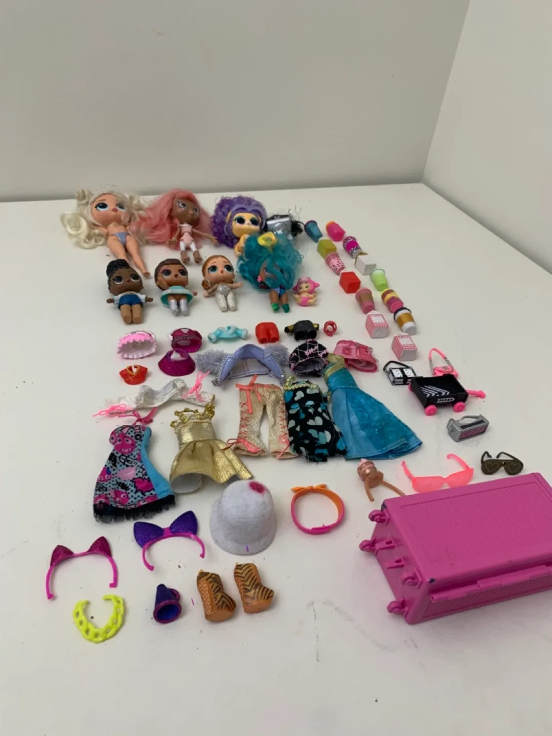 LOL Surprise Dolls & Accessories Lot - girls kids toys