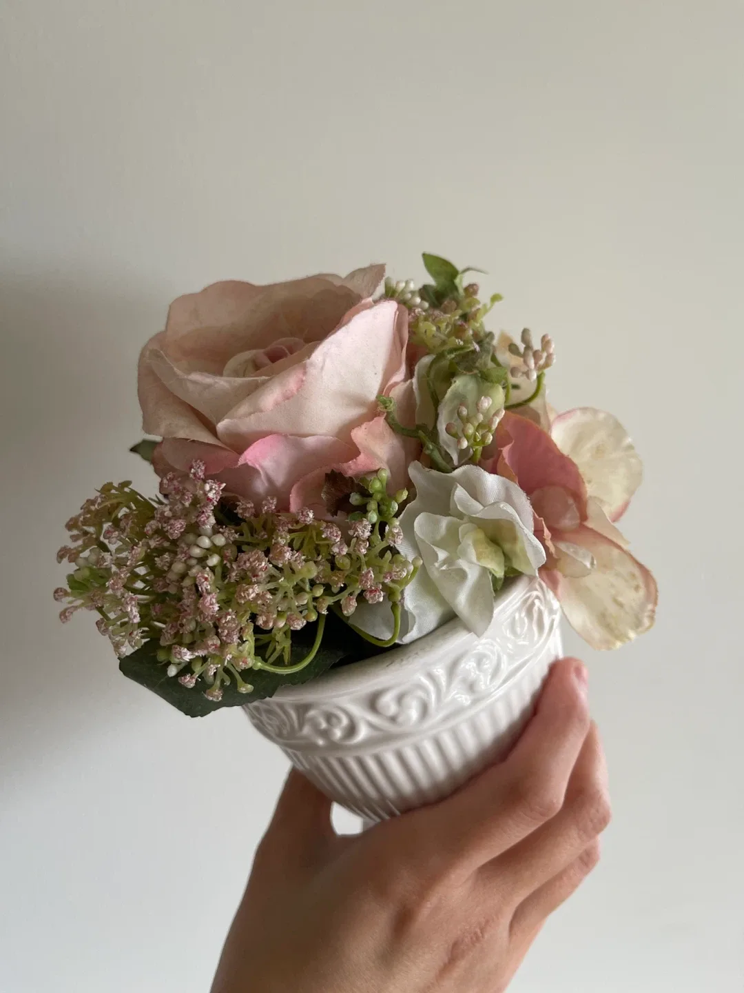 Silk Floral Arrangement in White Vase image indicator(4)