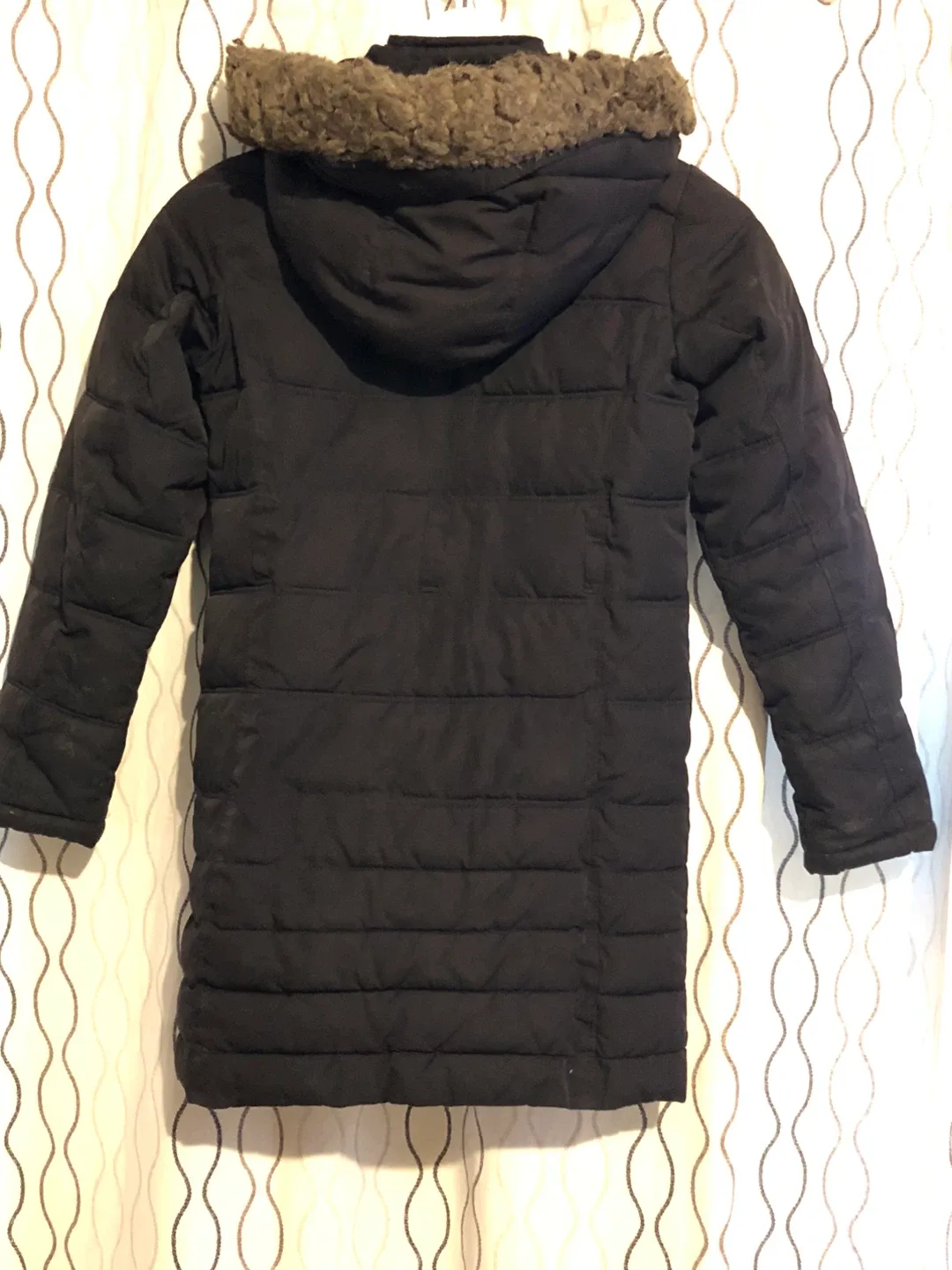GapKids Black Puffer Coat - Size M image indicator(3)