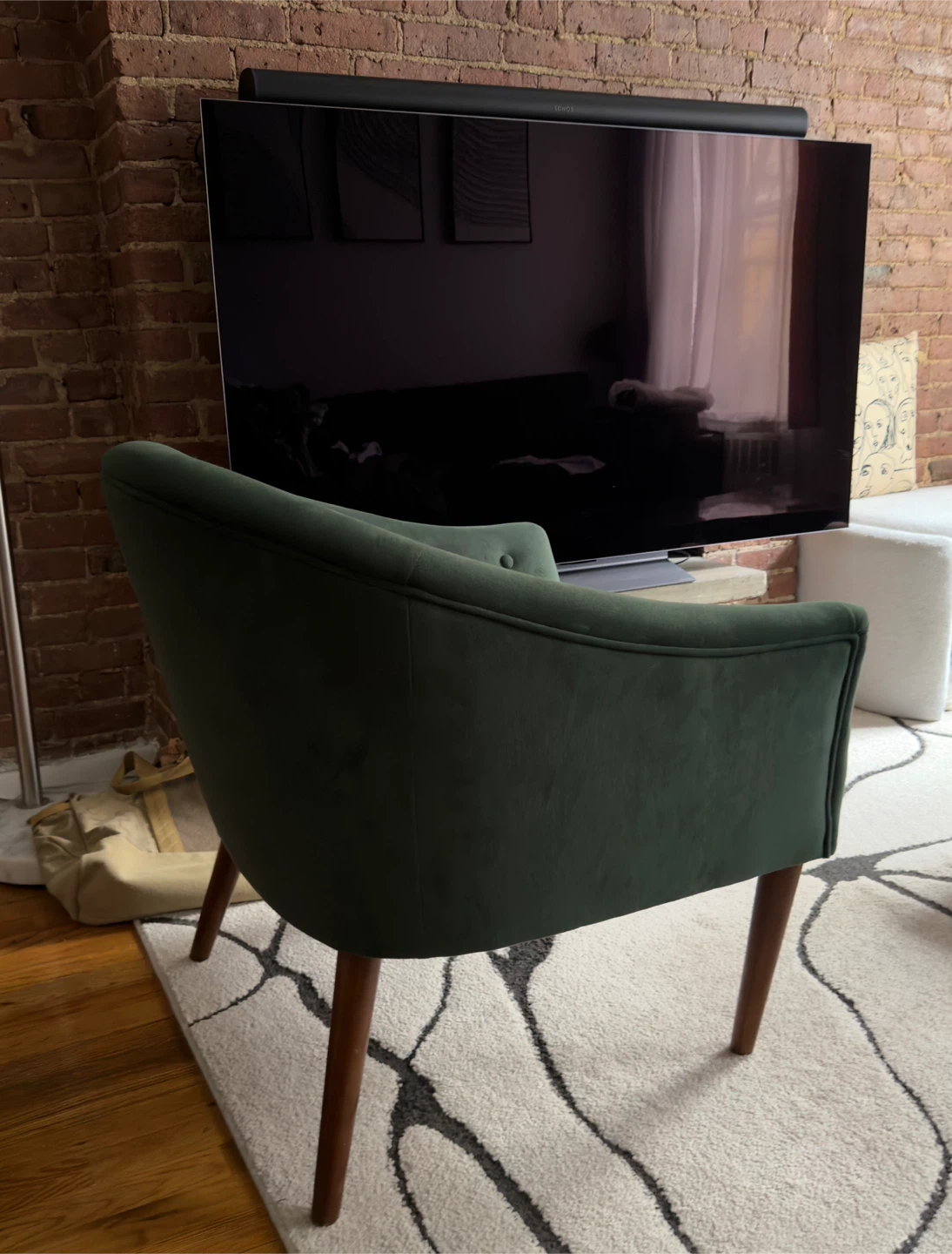 Green Velvet Accent Chair - photo 4