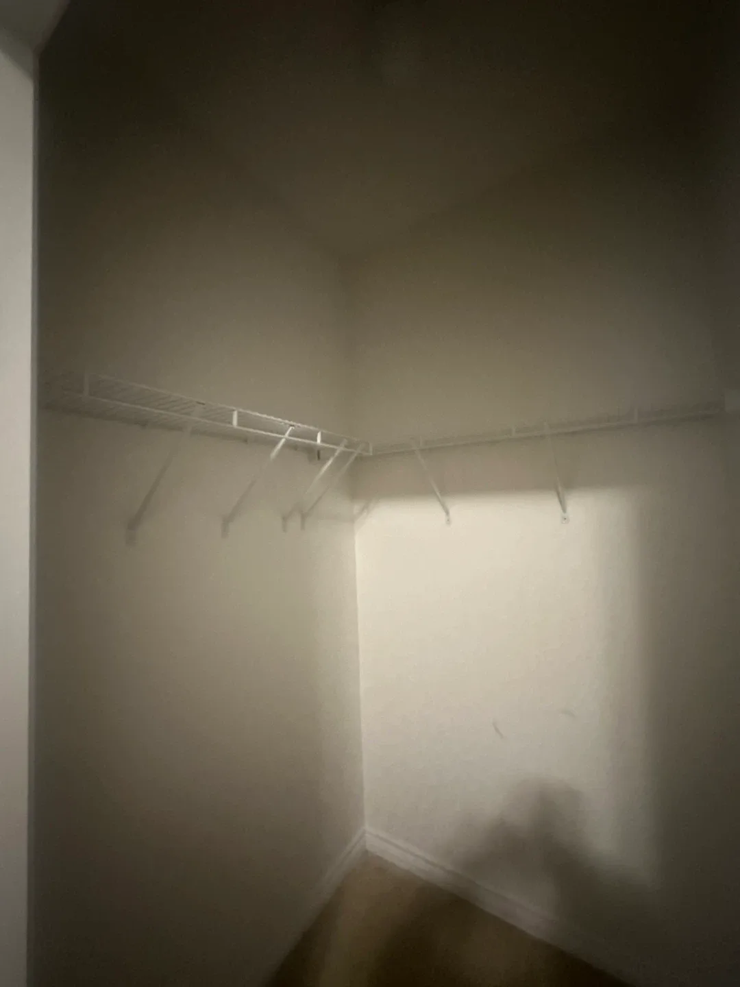 Room For Rent image indicator(4)