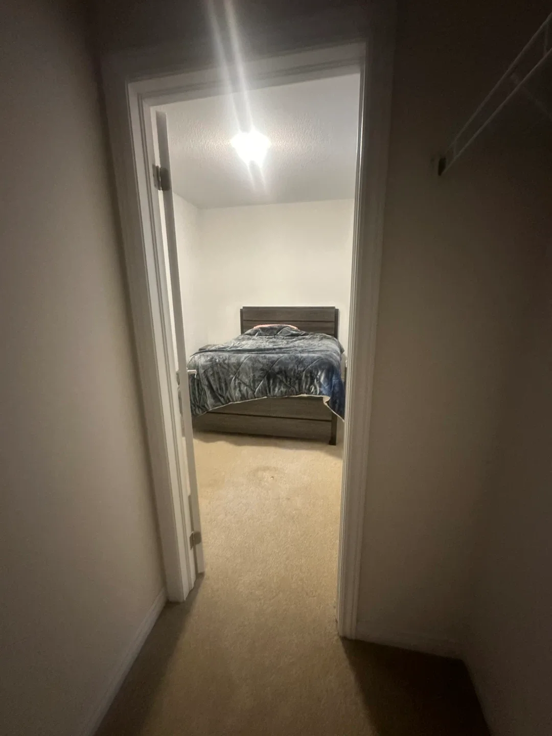 Room For Rent image indicator(6)