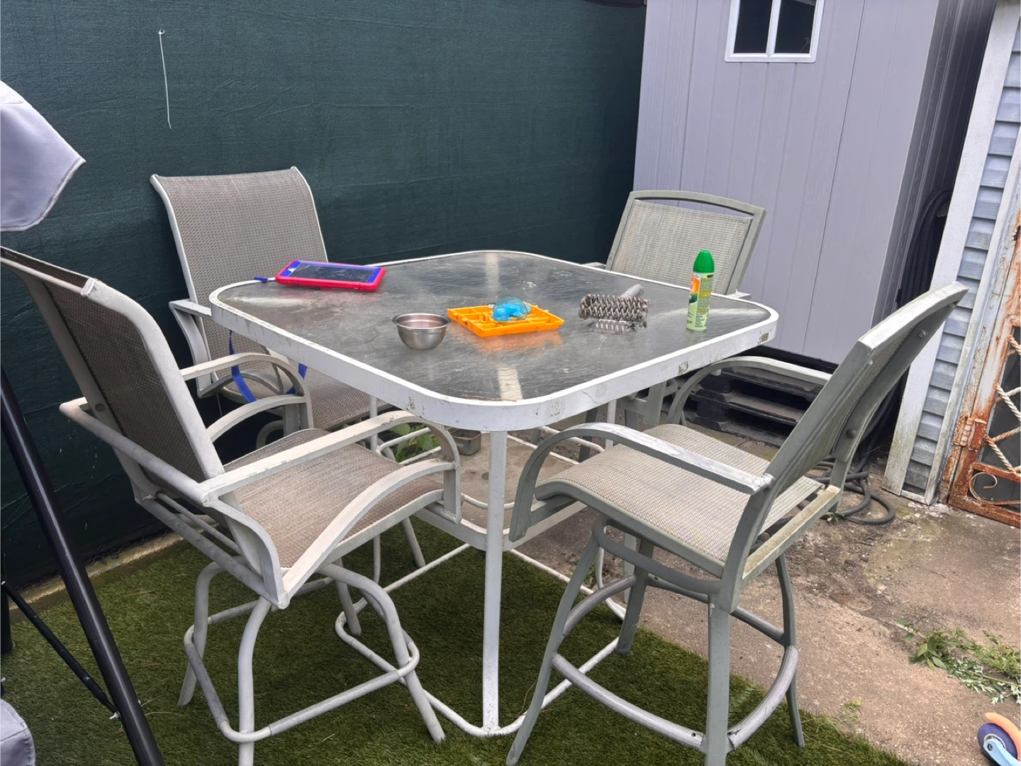 Outdoor Dining Table with 4 Chairs