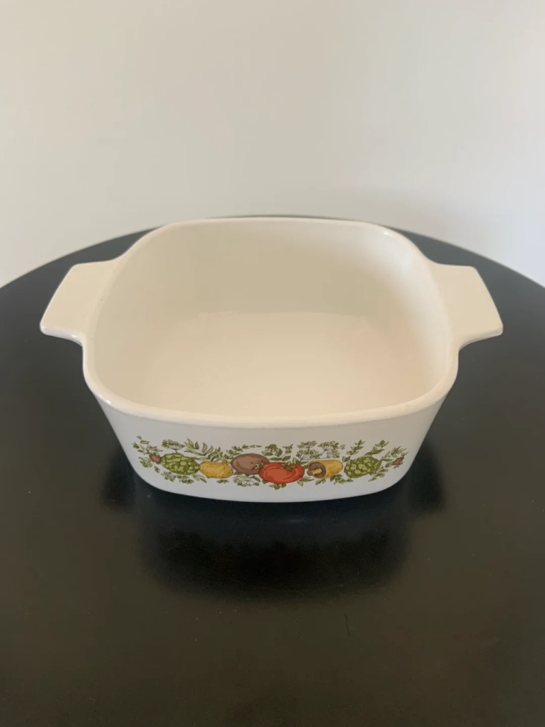 Vintage Corelle Casserole Dish with Lid image indicator(2)