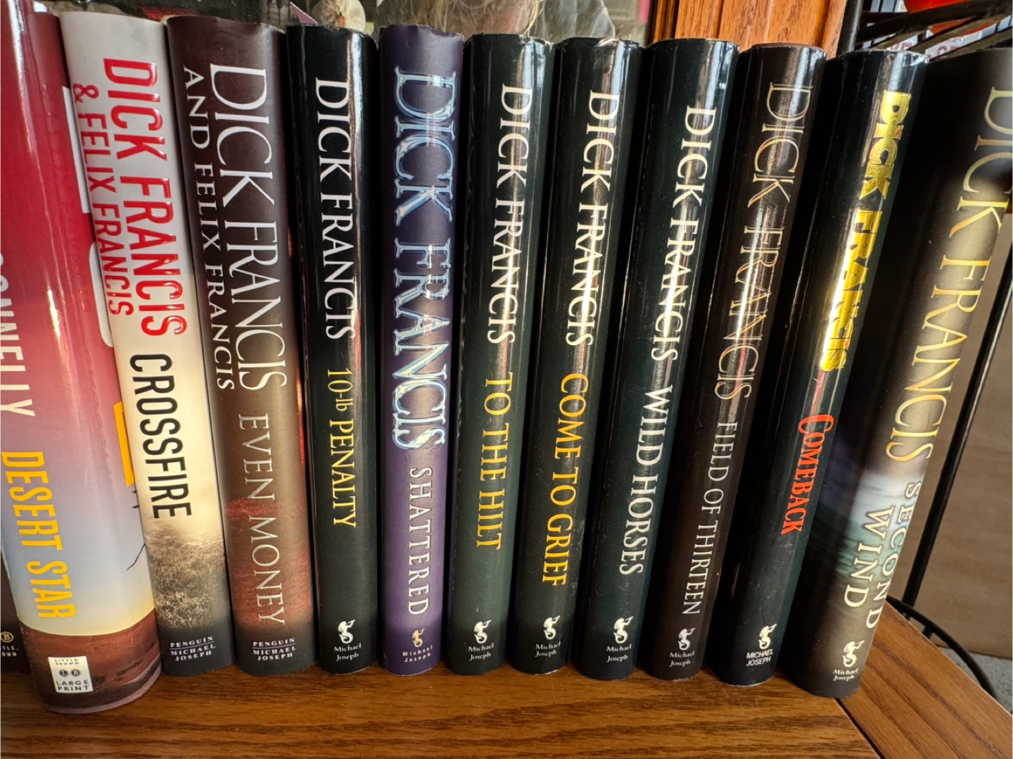 Variety of Novels: Grisham, Connelly, Francis, Reichs & More! - photo 3